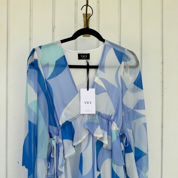 VICI Blue and White Patterned Dress - Picture 2 of 7